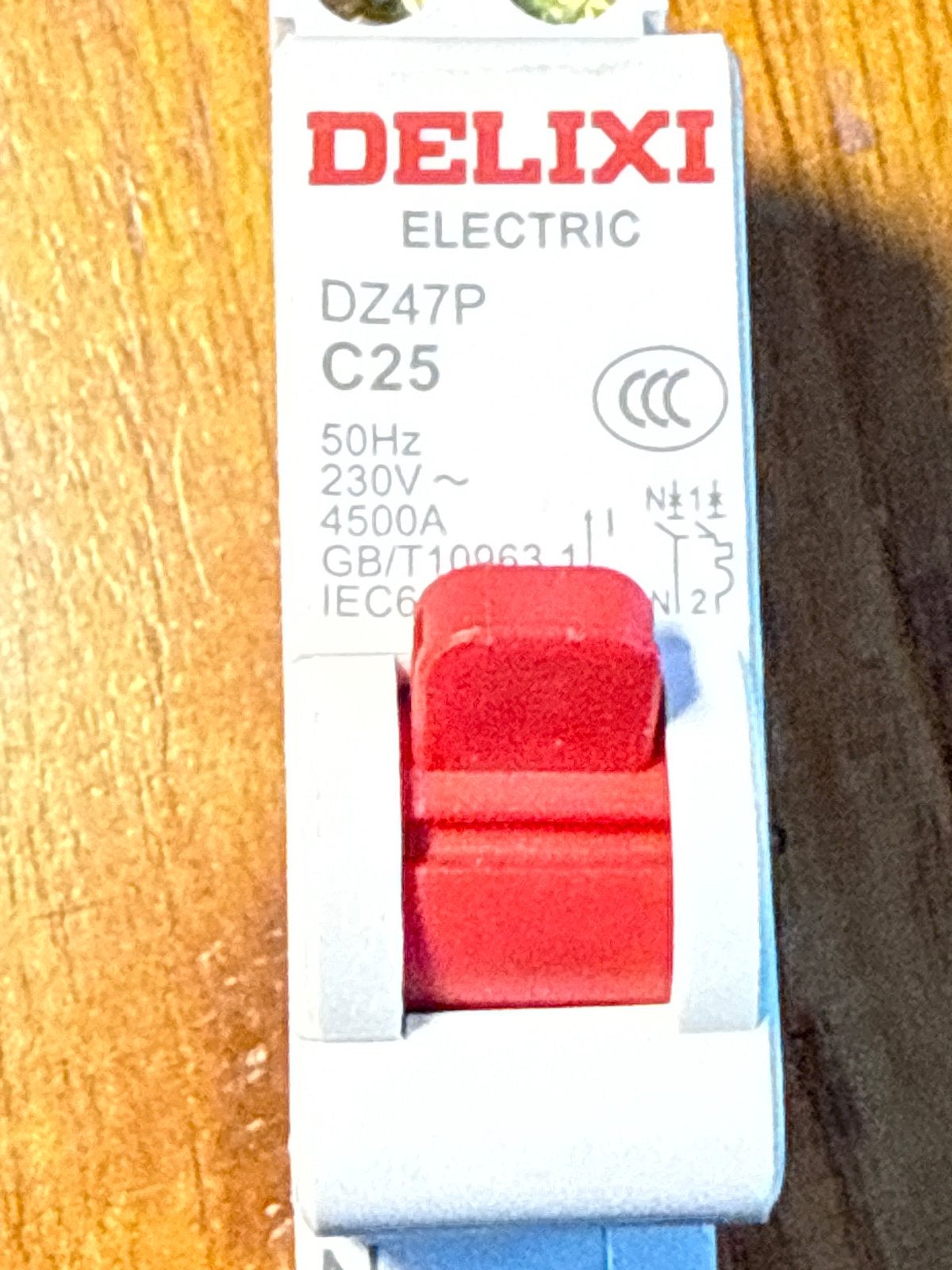 DELIXI DZ47P C25 Installatieautomaat 230V 4500A, Ophalen of Verzenden, Gebruikt, Overige merken, Installatieautomaat