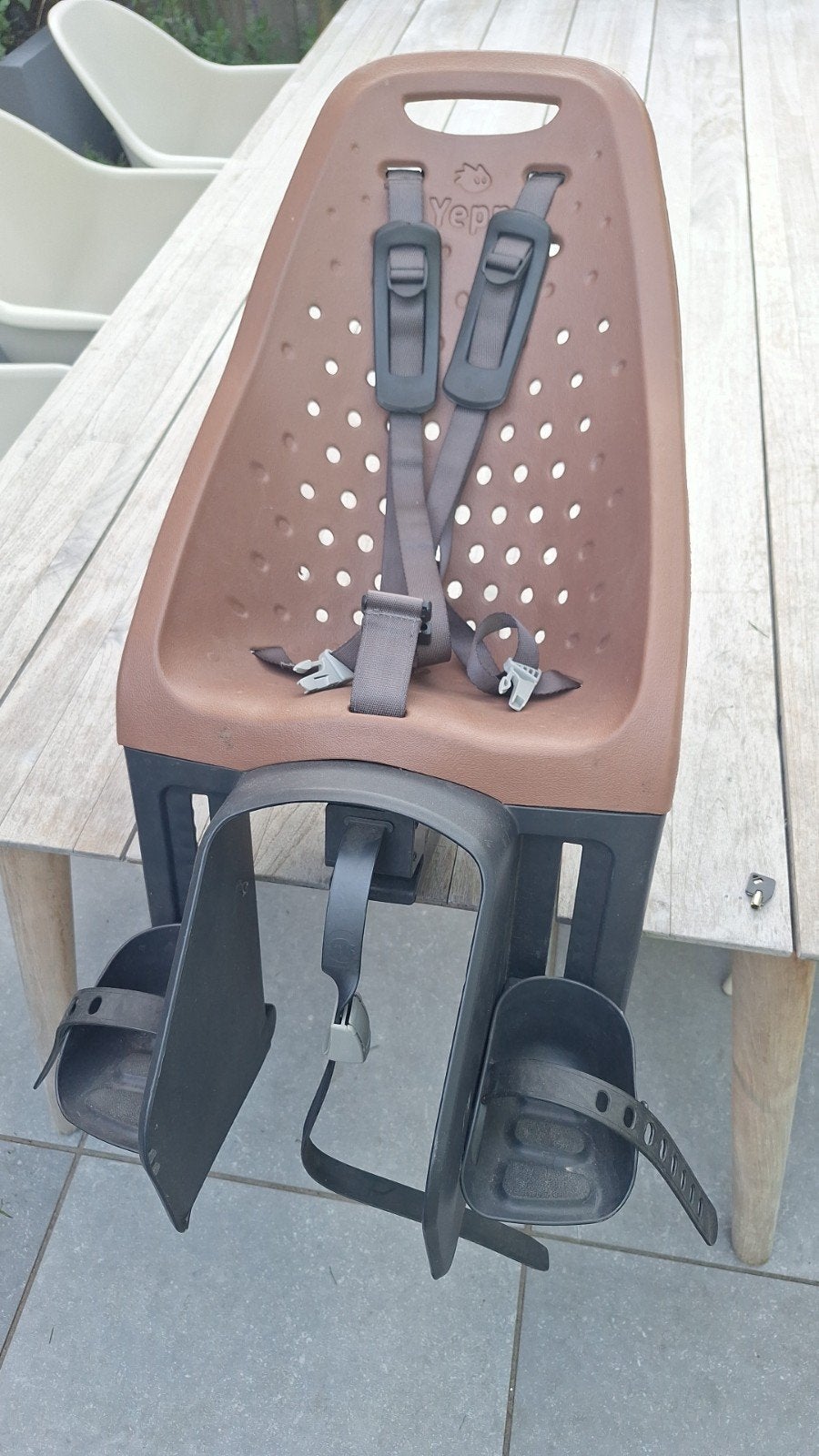 Yepp stoeltje achter met voetsteuntjes, Fietsen en Brommers, Fietsaccessoires | Fietsstoeltjes, Gebruikt, Achterzitje, 9 t/m 36 kg