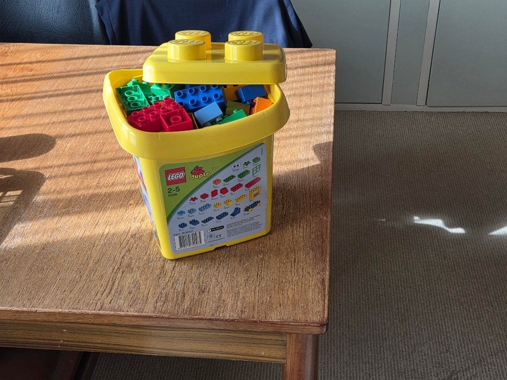 Duplo Lego box plus grondplaat