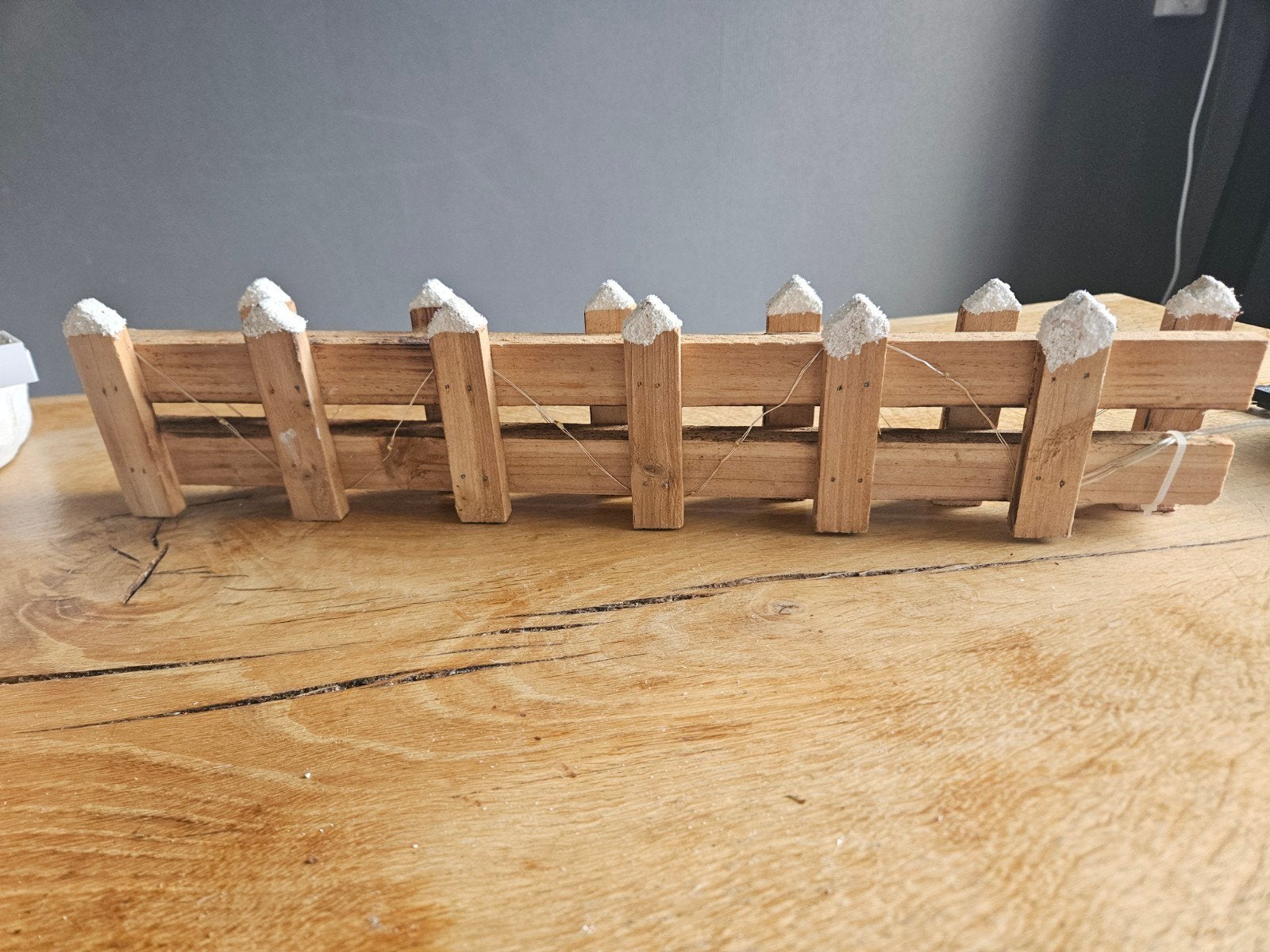Houten decoratie hekje met verlichting, Huis en Inrichting, Ophalen of Verzenden, Gebruikt, Bruin, Hout