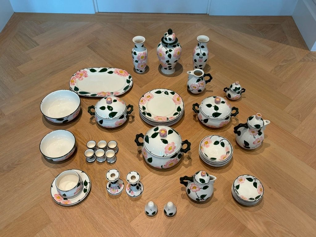 Uitgebreid servies Villeroy & Boch Lijn Wildrose ongebruikt, Huis en Inrichting, Ophalen, Villeroy & Boch, Villeroy & Boch, Zo goed als nieuw