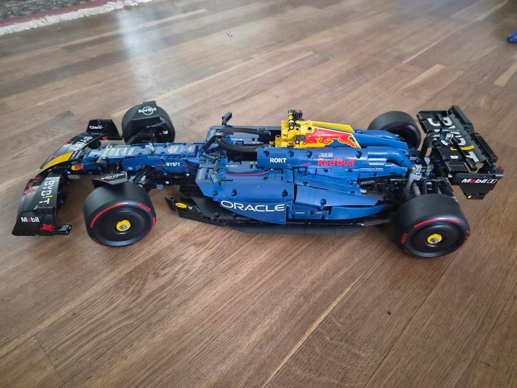 LEGO Technic Red Bull Racing F1 RB20, Kinderen en Baby's, Speelgoed | Duplo en Lego, Ophalen, Lego, Compleet, Zo goed als nieuw