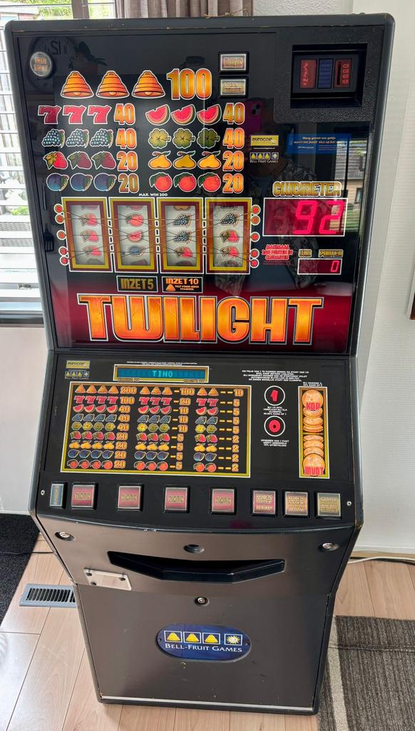 TE KOOP - fruitautomaat “Twilight” z.g.a.n., Verzamelen, Euro, Ophalen, Zo goed als nieuw