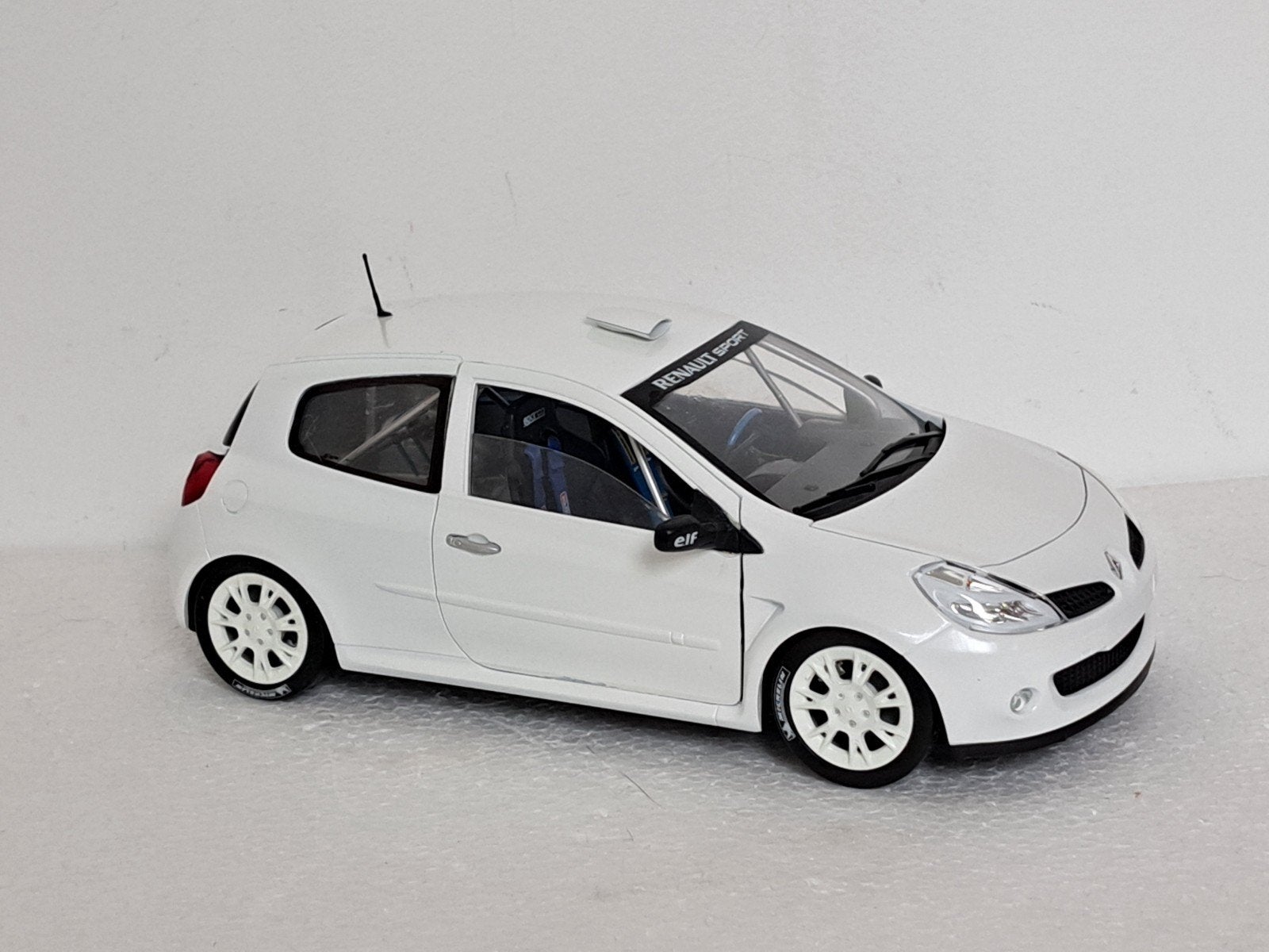 Renault Clio R3 Rally Plain body wit 1/18 Solido, Ophalen of Verzenden, Zo goed als nieuw, Auto, Solido
