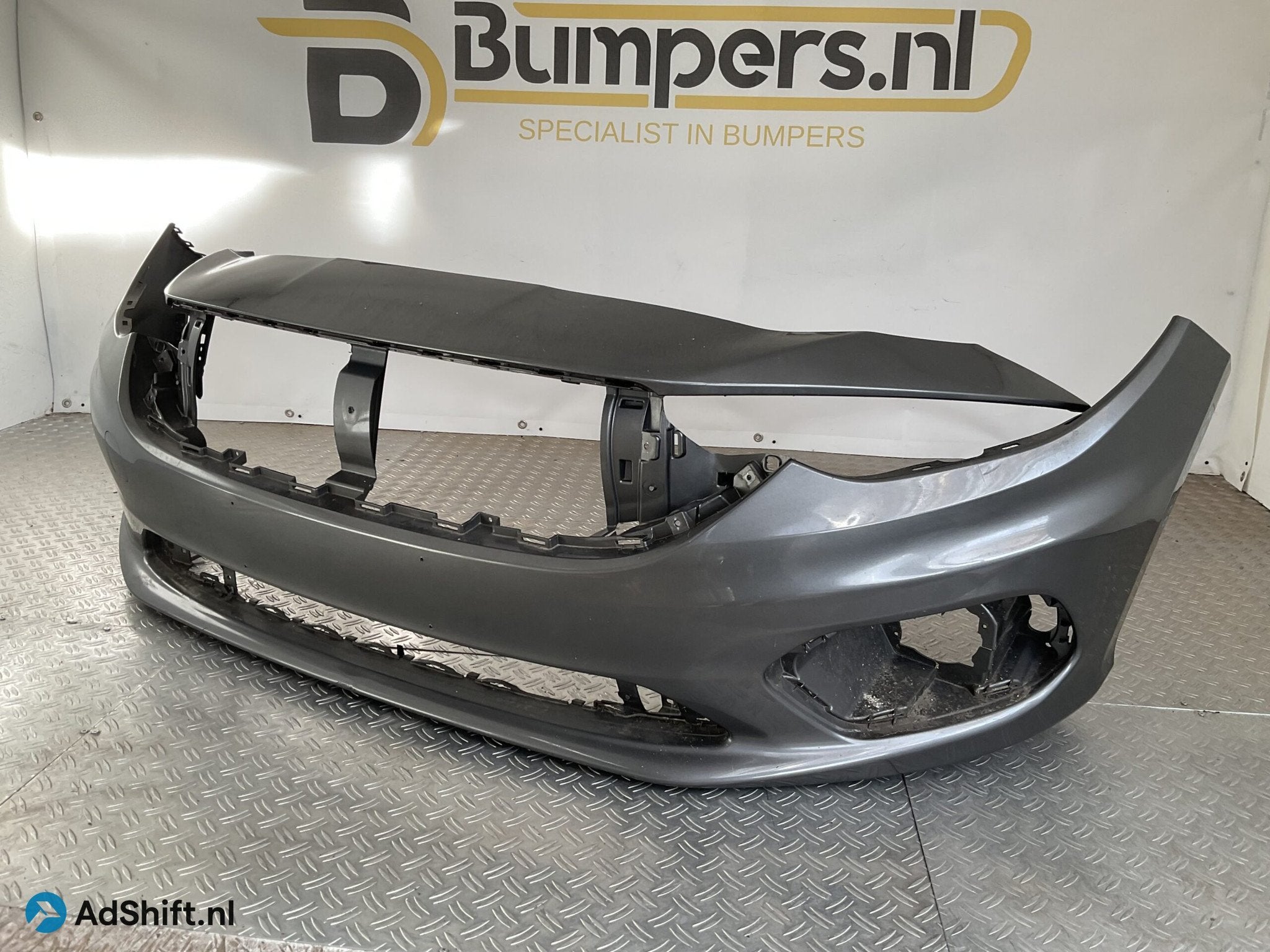 Bumper Fiat Tipo 2015-2023 735631451 Voorbumper B3-15527z, Bumper