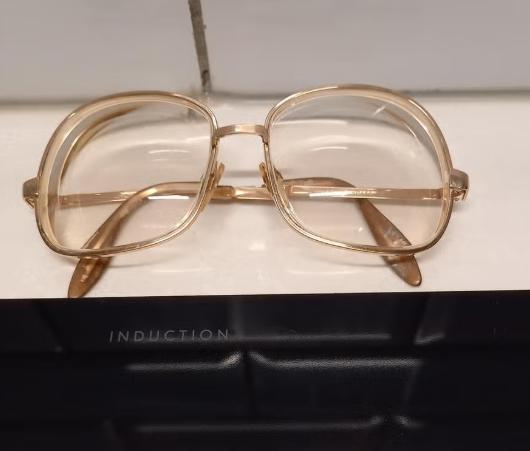 Vintage Luxottica 18 K vergulde bril op sterkte, Overige merken, Overige kleuren, Ophalen of Verzenden, Zo goed als nieuw