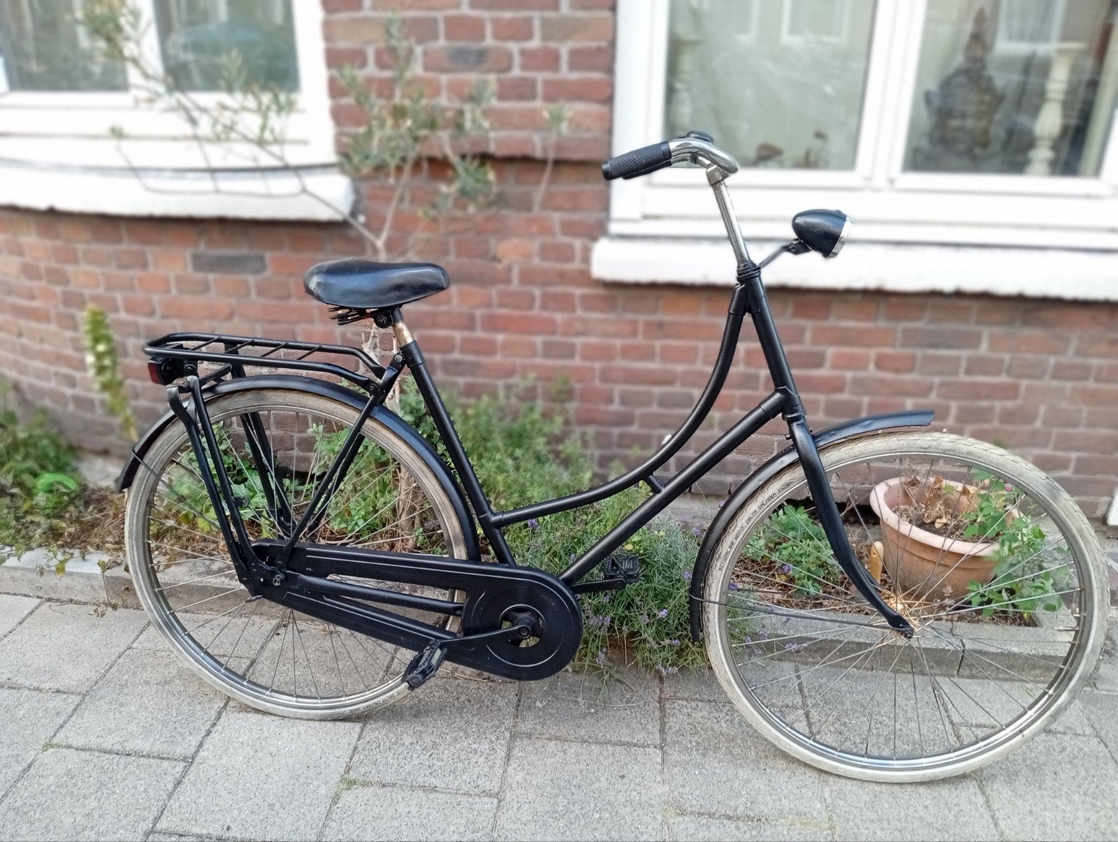 Te koop zwarte Omafiets 28inch 57cm TERUGTRAPREM #0610058437, Fietsen en Brommers, Fietsen | Dames | Omafietsen, Terugtraprem