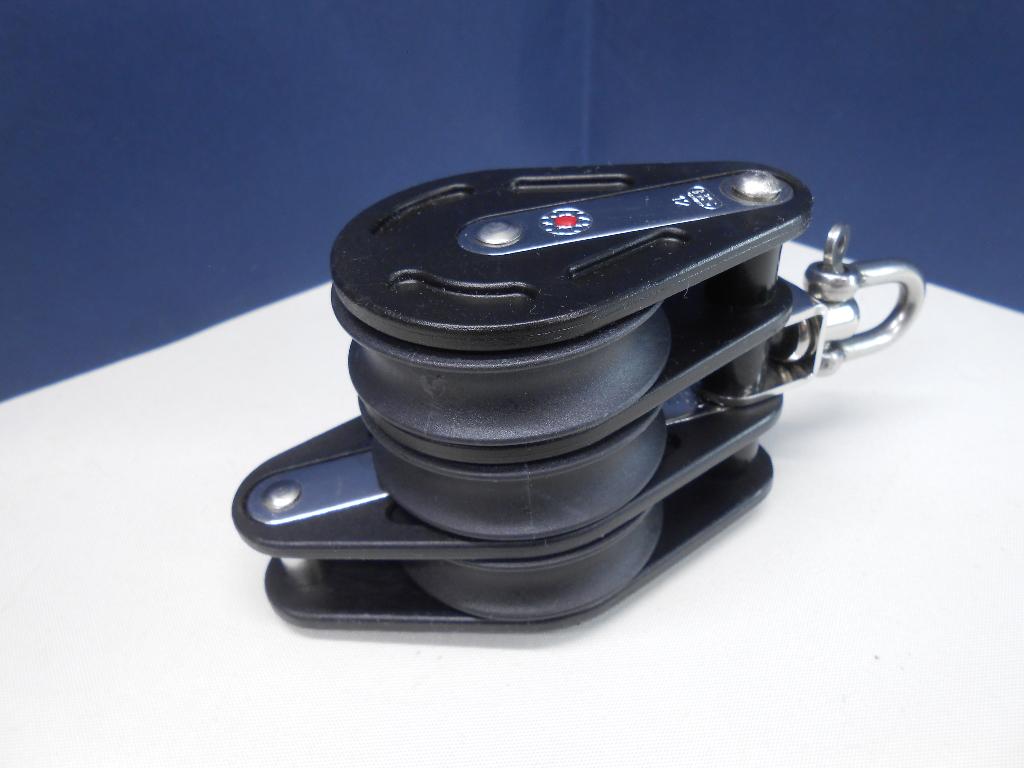 Drieschijfs Blok / Katrol, hondsvot kogelgelagerd, max. 12mm, Watersport en Boten, Accessoires en Onderhoud, Ophalen of Verzenden