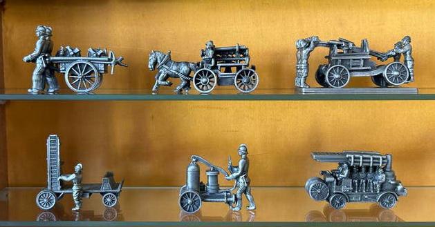 Brandweermannen opgelet!! Zeldzaam, Antiek en Kunst, Antiek | Tin, Ophalen of Verzenden