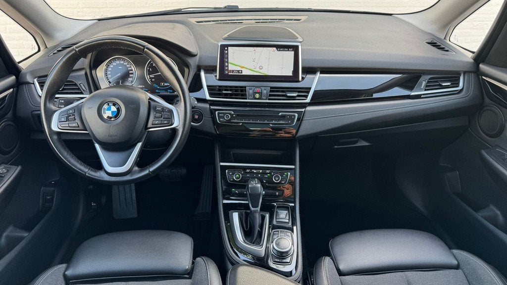 BMW 2-serie Active Tourer 225xe iPerformance High Executive, Auto's, BMW, Automaat, 8 kWh, 136 pk, Gebruikt