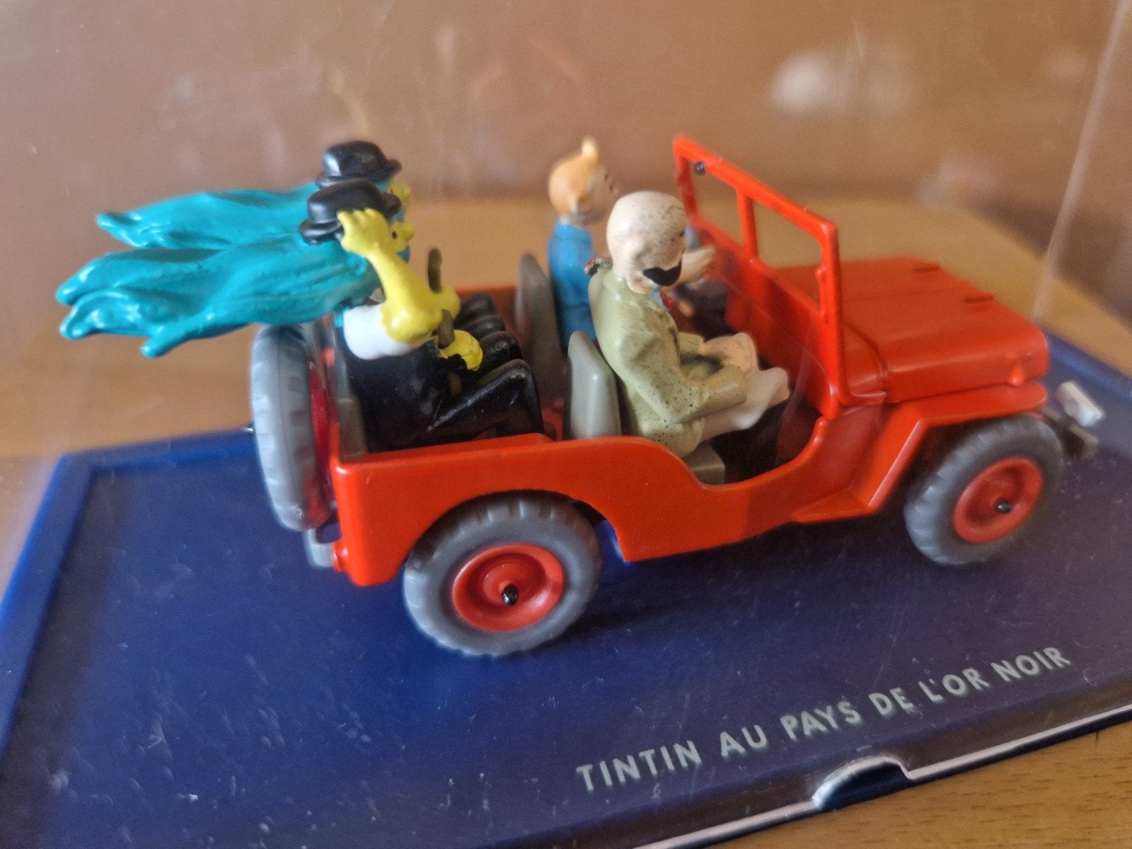 Kuifje Jeep met figuren - Tintin au pays de l'or noir, Overige merken, Auto, 1:32 tot 1:50, Ophalen of Verzenden