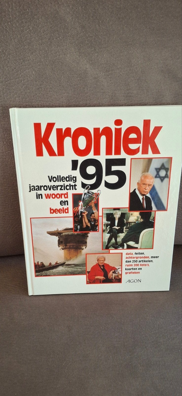 Kroniek '95: Volledig jaaroverzicht in woord en beeld, Ophalen of Verzenden, 20e eeuw of later, Zo goed als nieuw, Onbekend