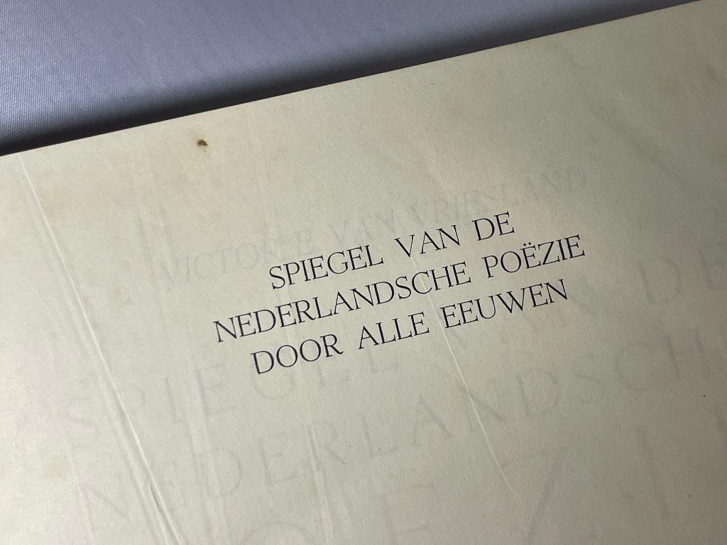 Spiegel van de Nederlandsche poëzie door alle eeuwen (1947), Ophalen of Verzenden, Gelezen