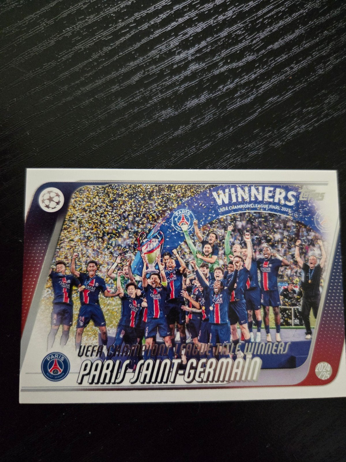 Topps Chrome UCC 2025 Paris Saint-Germain UEFA CL Winnaars, Verzamelen, Sportartikelen en Voetbal, Ophalen of Verzenden, Zo goed als nieuw