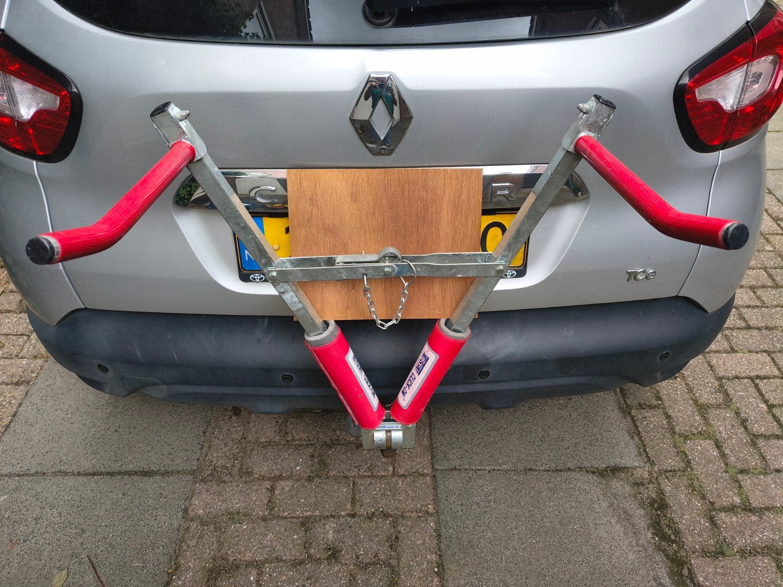 Fietsendrager met Verlichtingsbalk, Ophalen, 2 fietsen, Gebruikt, Trekhaakdrager