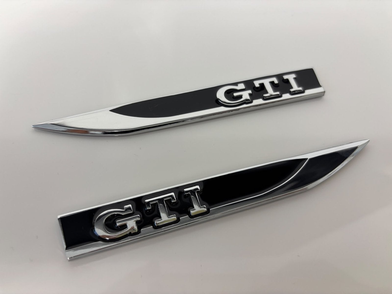 Gti-logo embleem zwarte zijvleugel golf 5/6/7, Ophalen