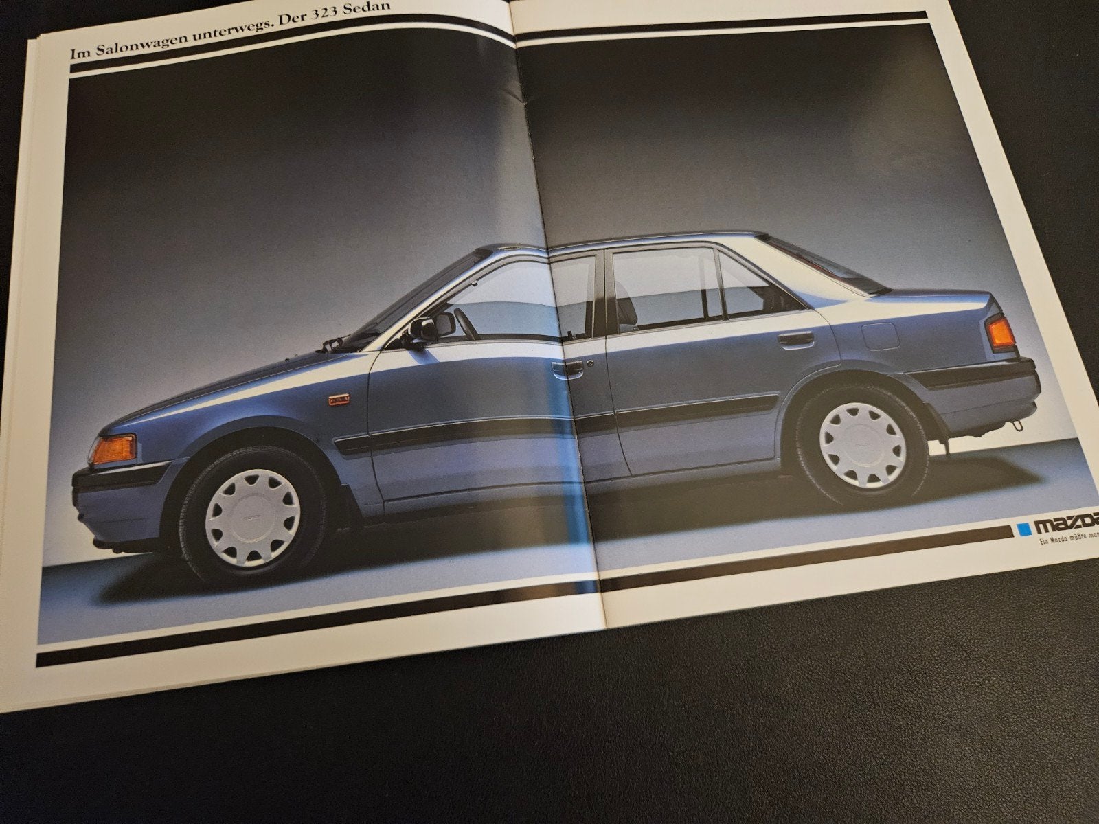 Brochure Mazda 323 1989, Boeken, Auto's | Folders en Tijdschriften, Ophalen of Verzenden, Zo goed als nieuw, Mazda