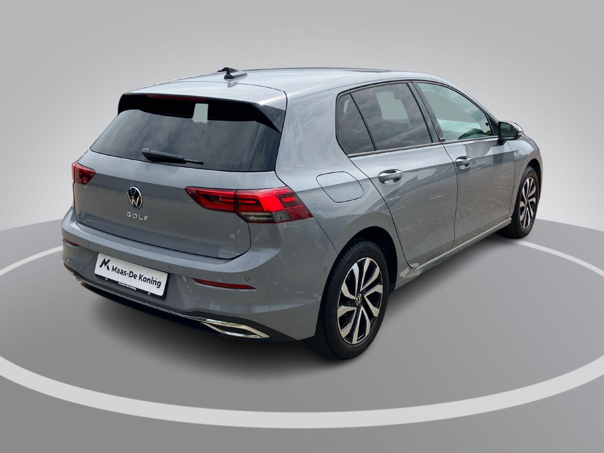Volkswagen Golf 1.5TSI/150PK Active · Navigatie · Camera +, Voorwielaandrijving, Stof, 4 cilinders, 150 pk