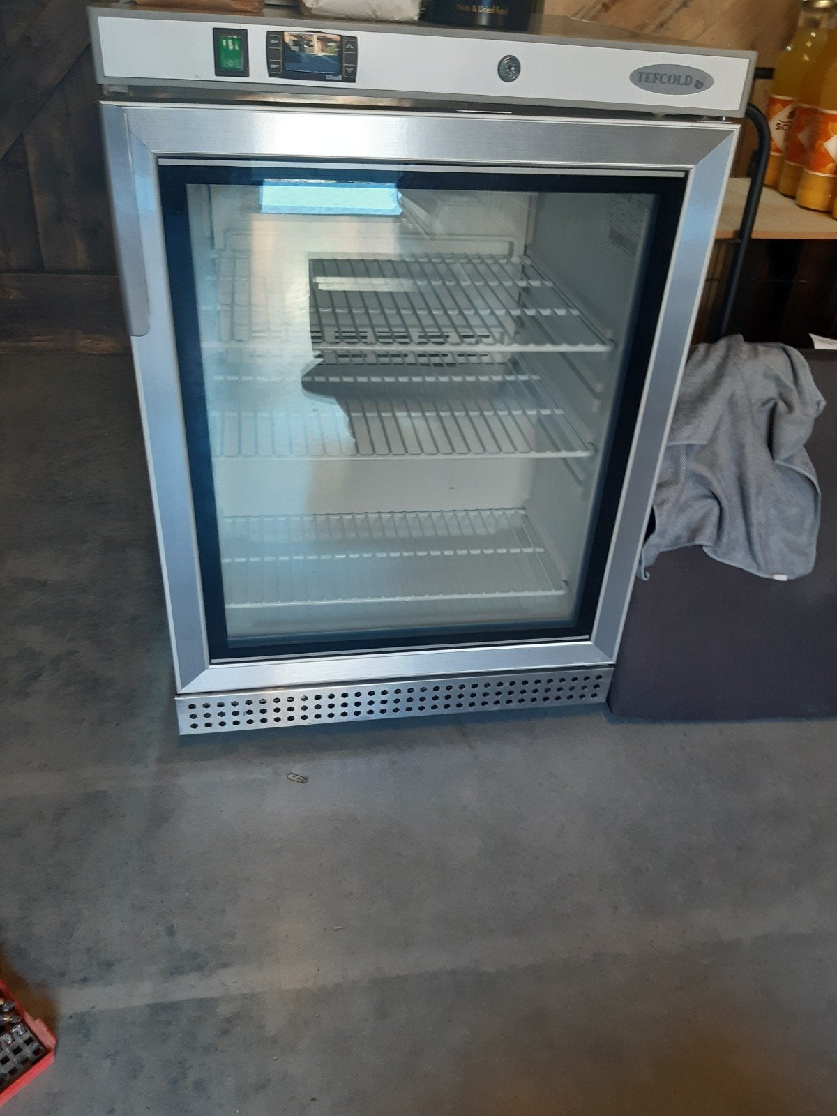 Tefcold vriezer met glazen deur, Gebruikt, Tefcold, 100 tot 150 liter, Info@tefcold.com