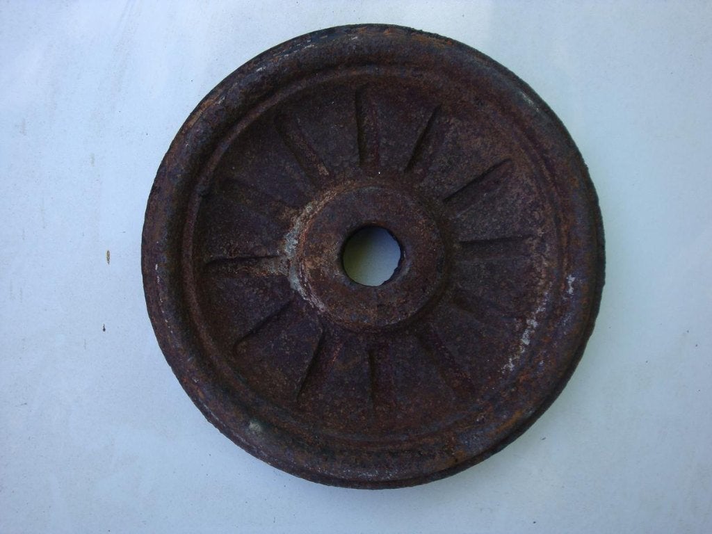 2 antieke ronde muurankers, 22,5 en 25,5 cm doorsnede, Ophalen, Zo goed als nieuw, 250 mm of meer, Overige typen