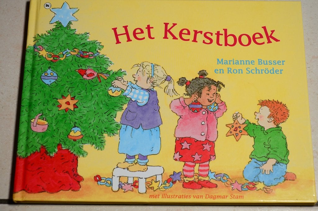 Het Kerstboek / Marianne Busser en Ron Schröder, Ophalen of Verzenden, Gelezen, Fictie algemeen, Voorleesboek