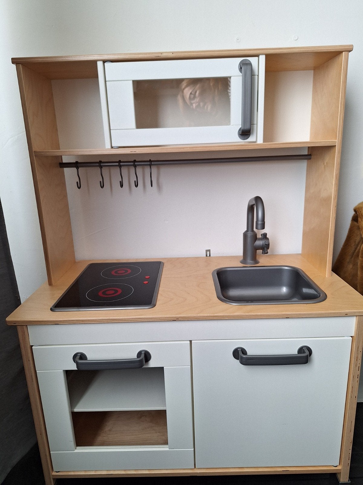 IKEA DUKTIG Speelkeuken met kookplaat en kraan, Ophalen, Zo goed als nieuw, Hout, Speelkeuken