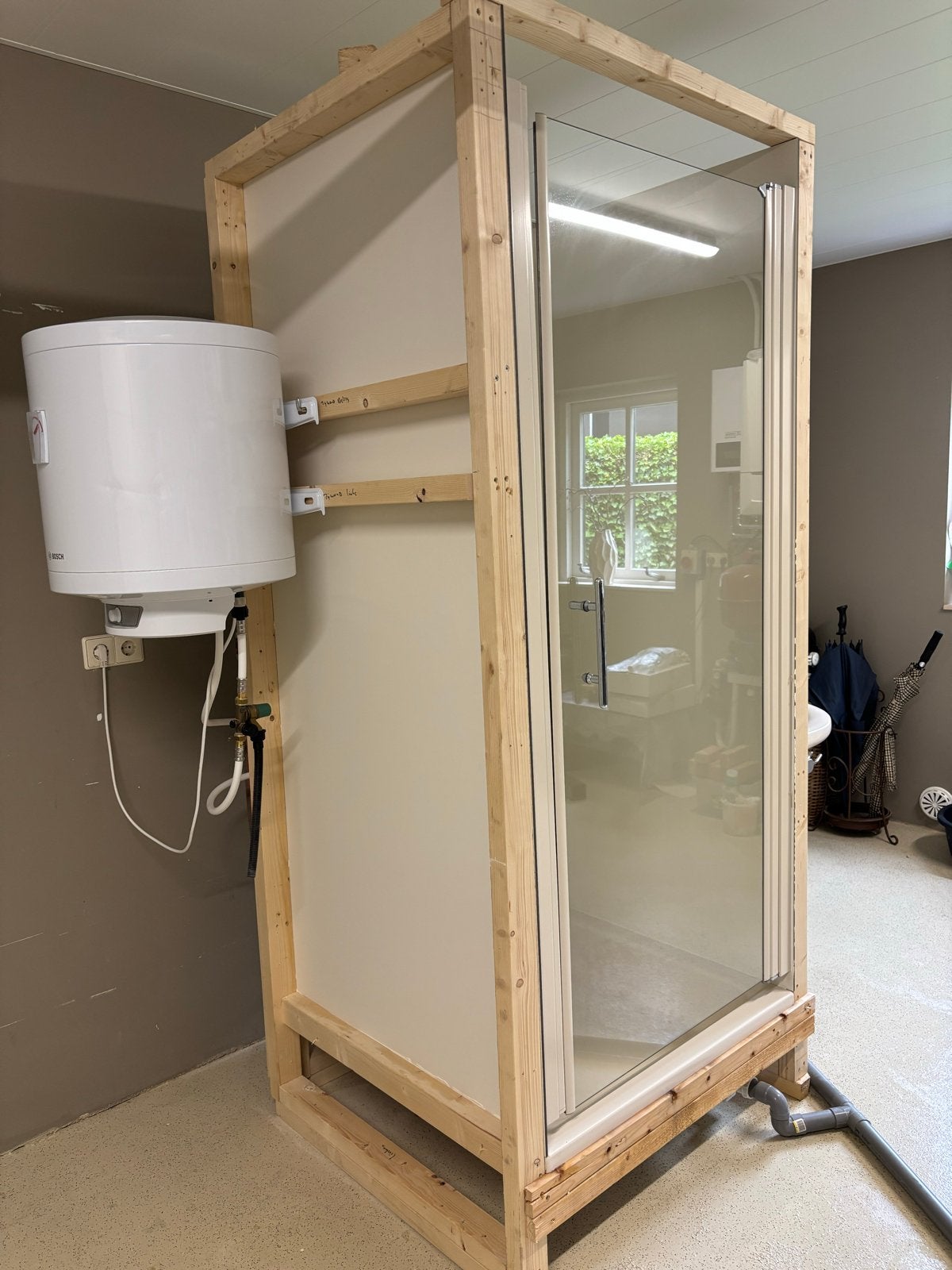 Mobiele douchecabine met boiler - Bosch Tronic 6000 T, Ophalen, Gebruikt, Glas, Douche