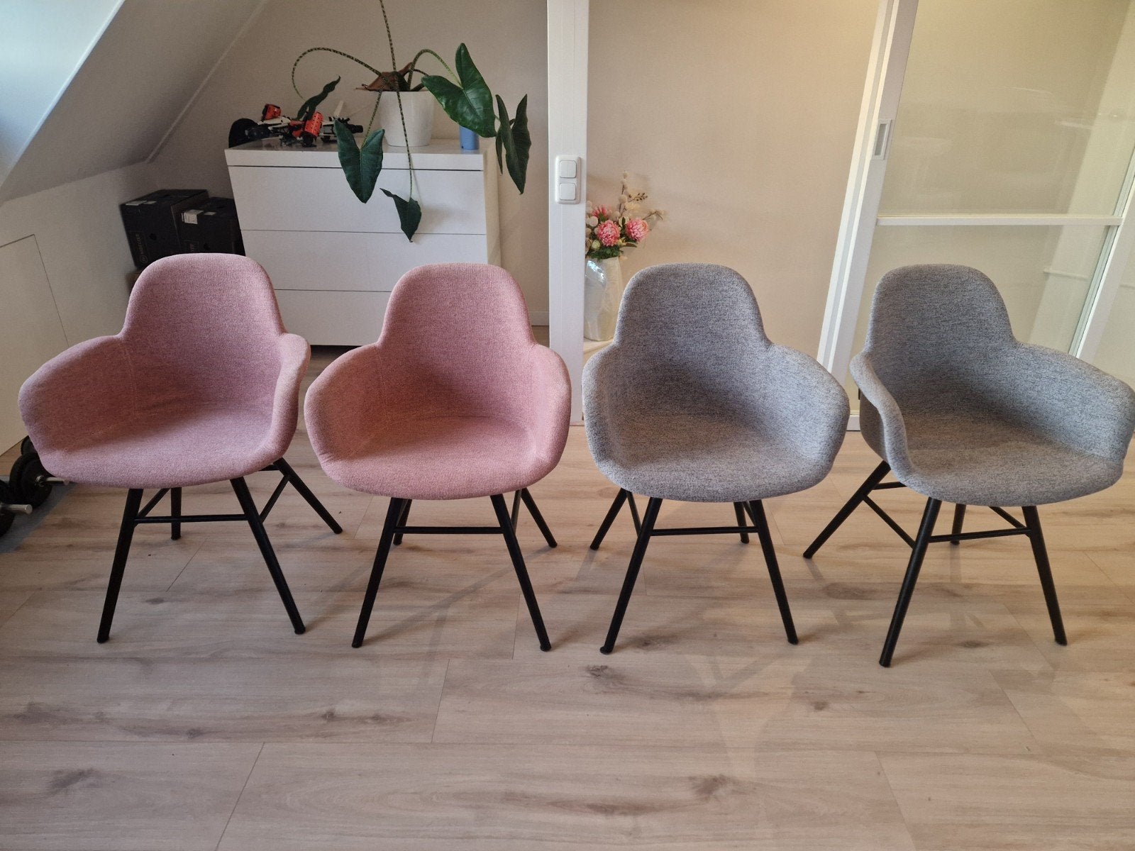 4 Zuiver Albert Kuip stoelen  Zeer goede staat  mag per 2, Ophalen, Overige kleuren, Zo goed als nieuw, Vier