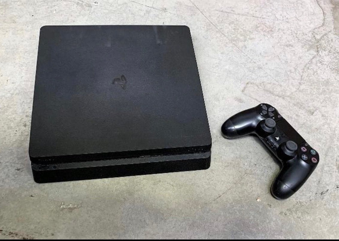 PlayStation 4 Slim met 1 controller (geen kabels), Ophalen, 500 GB, Zo goed als nieuw, Met 1 controller