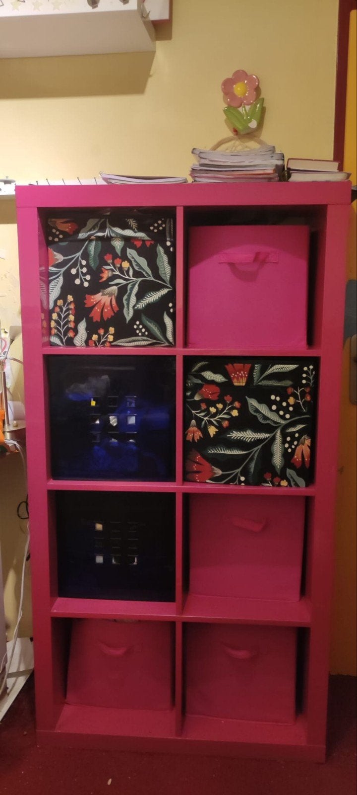 Ikea Kallax kast roze met gratis bijpassende plank, Ophalen, Met plank(en), Kunststof, Gebruikt