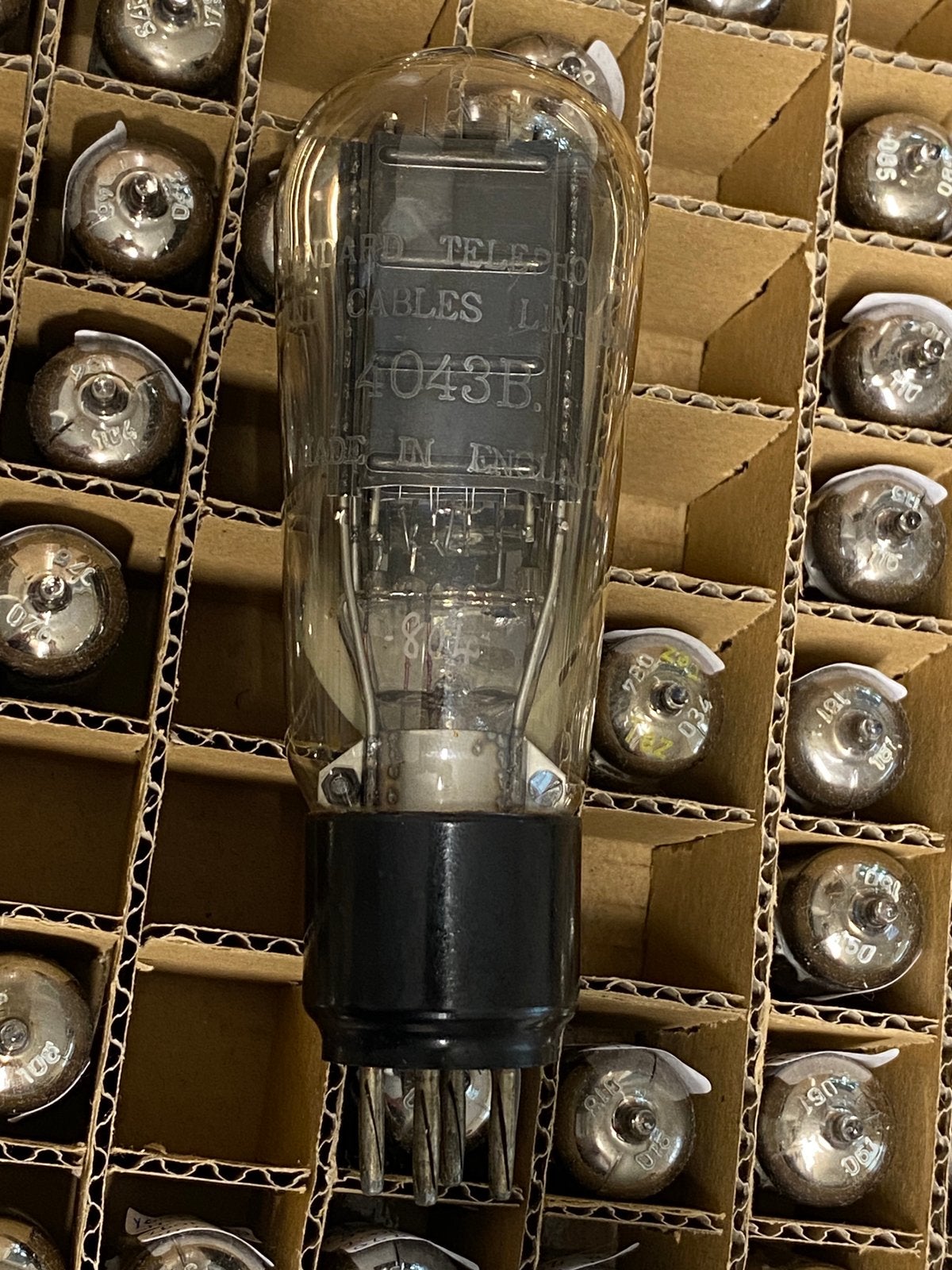 4043B Triode England / P28/500 4043, Ophalen of Verzenden