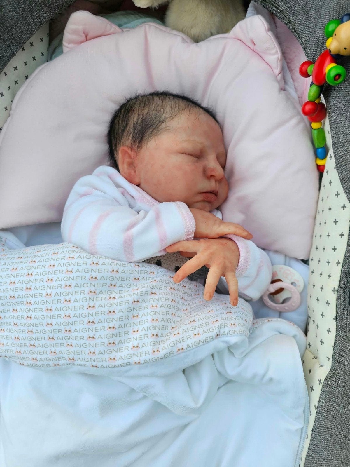 Prachtige Cuddle Baby Reborn Pop met Certificaat, Ophalen of Verzenden, Zo goed als nieuw, Babypop
