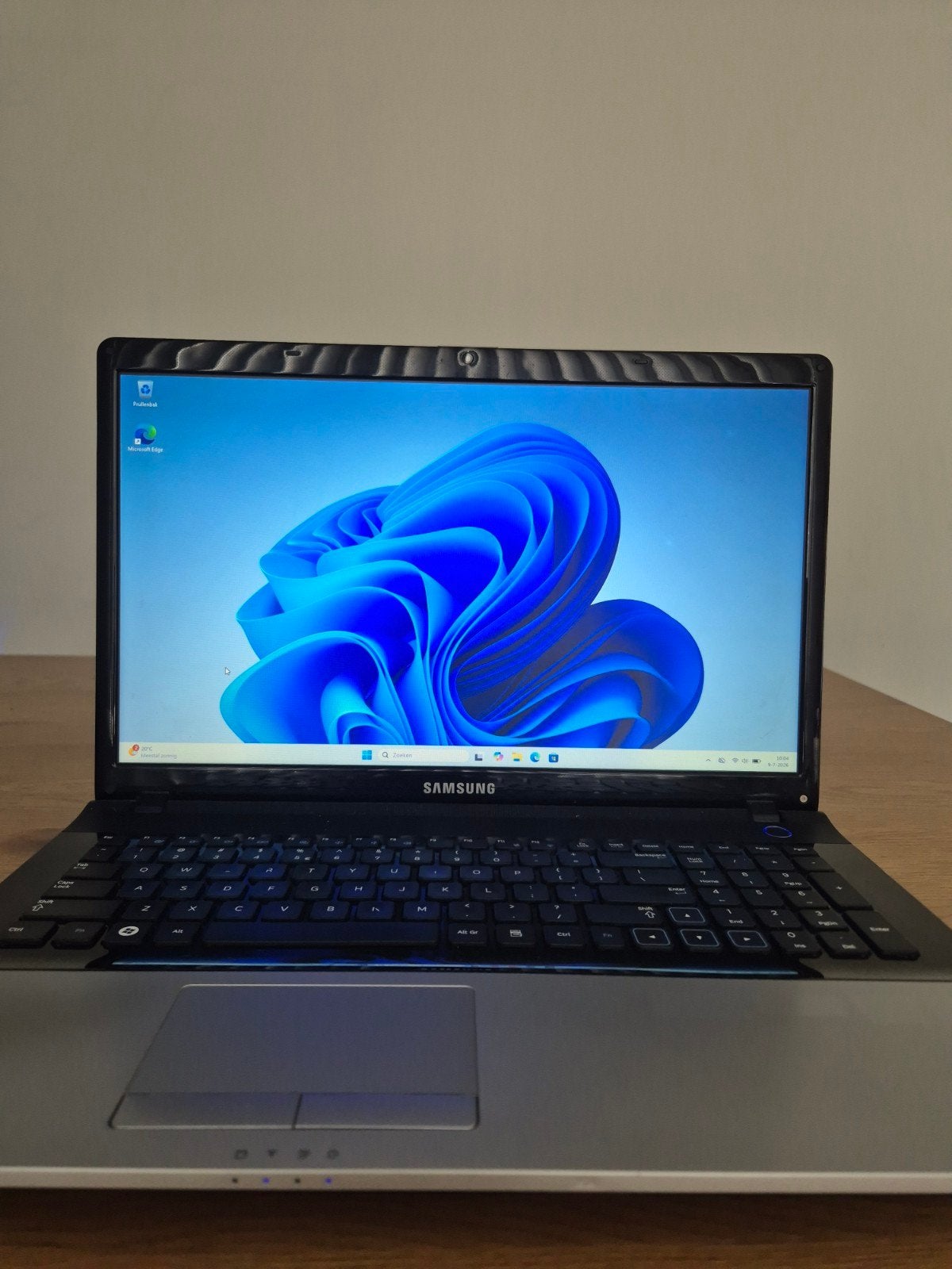 Refurbished Samsung Series 3 Laptop 17.3i 256G SSD | 12G RAM, Computers en Software, Windows Laptops, 256 GB, Met videokaart, 2 tot 3 Ghz