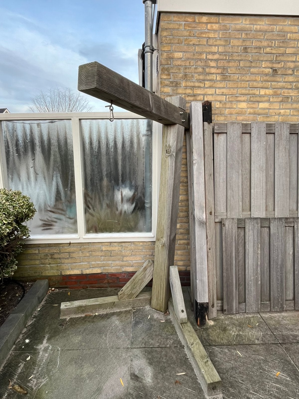 Zeer robuste houten steun voor een hangstoel, Ophalen, Gebruikt, Hout