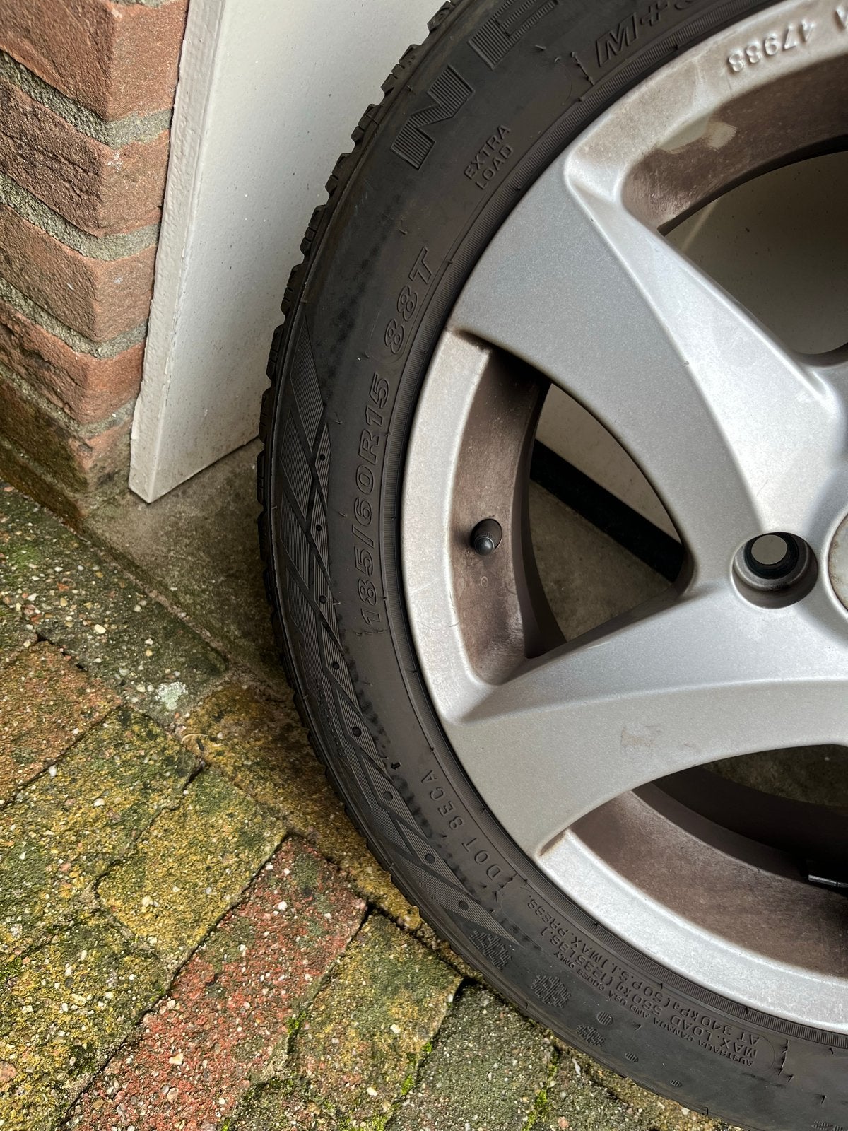 Suzuki Swift model 2004 - 2017 Winterbanden met velgen, Gebruikt, 15 inch, Banden en Velgen, Personenwagen