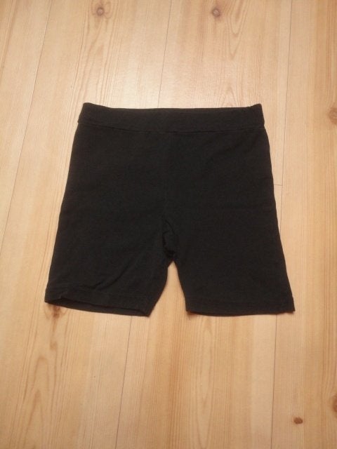 Te koop: Sportbroekje van Osaga (Scapino) maat 140, Meisje, Ophalen of Verzenden, Zo goed als nieuw, Sport- of Zwemkleding