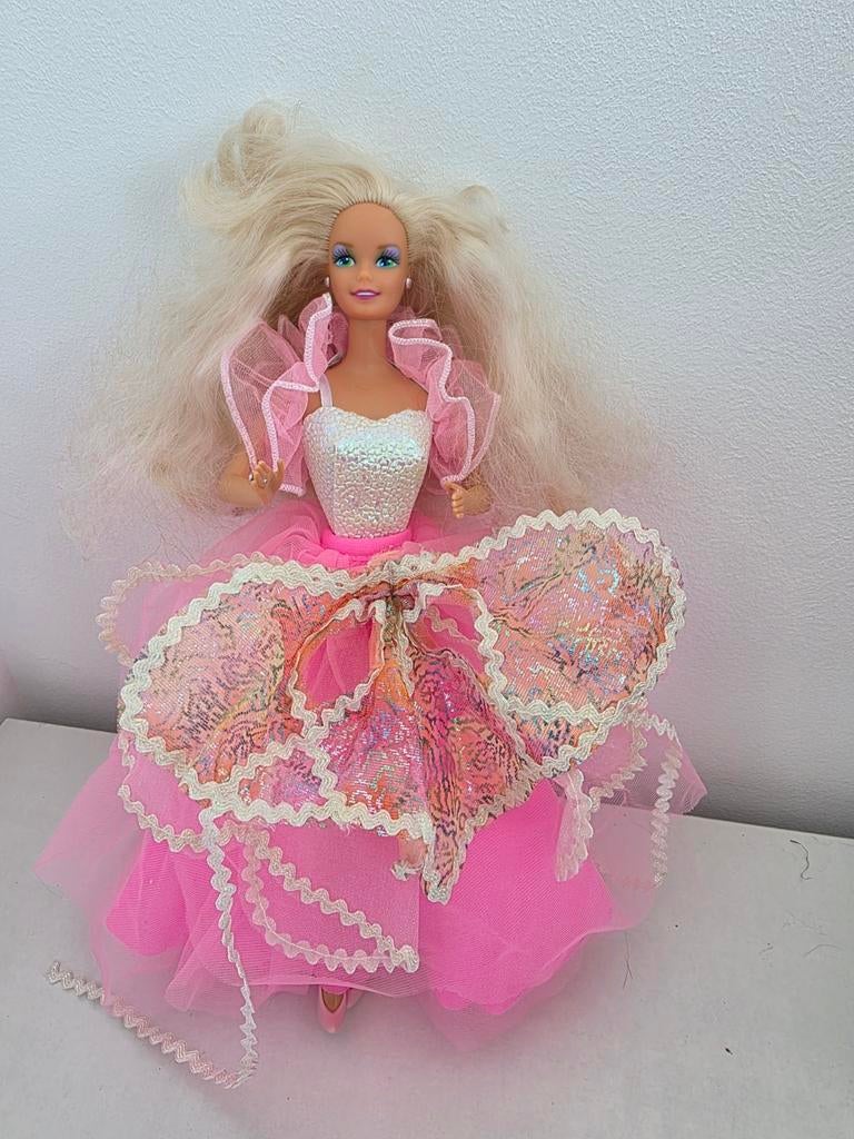 Barbie Costume Ball vintage 1990, Verzamelen, Poppen, Ophalen of Verzenden, Zo goed als nieuw, Pop