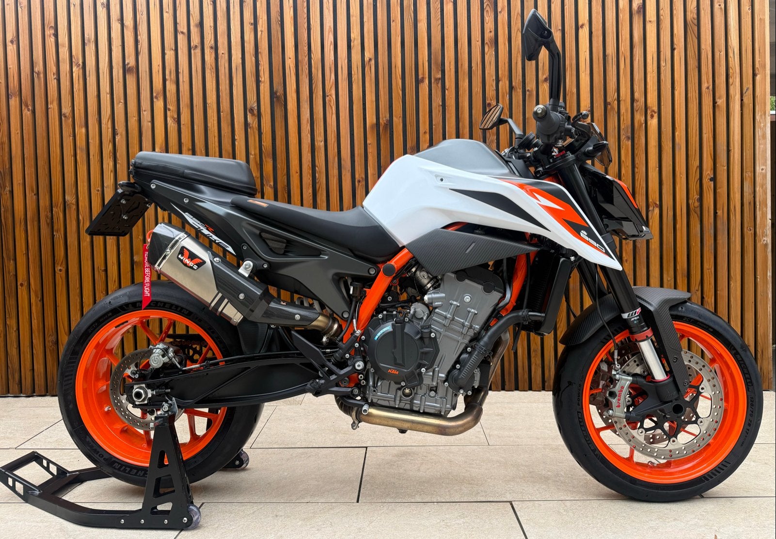 KTM 890 Duke R 2022 | 4.805 km | Zeer compleet, 2 cilinders, 890 cc, Motorrijbewijs A, Gebruikt