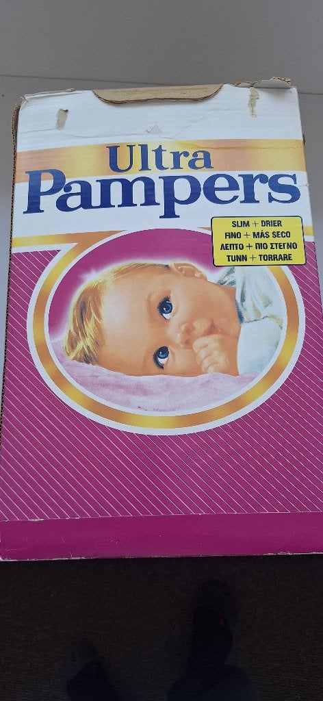 Vintage Pampers Box, Verzamelen, Ophalen of Verzenden, Zo goed als nieuw, Verpakking