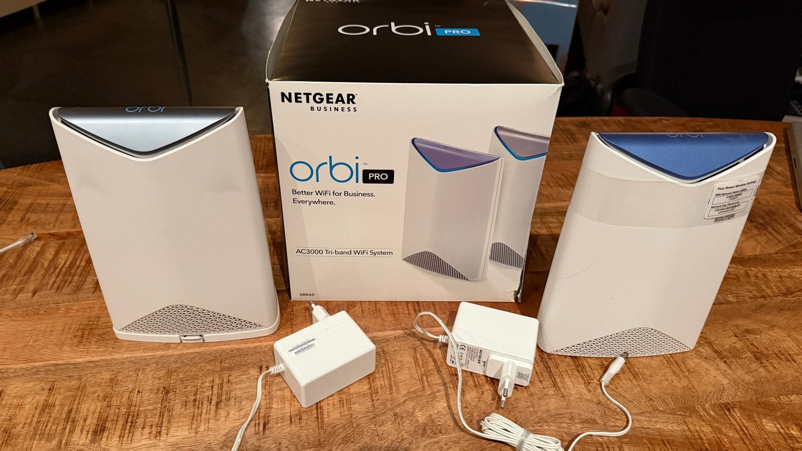 Netgear Orbi Pro SRK60 AC3000 Tri-band WiFi Systeem, Computers en Software, Routers en Modems, Ophalen of Verzenden, Zo goed als nieuw