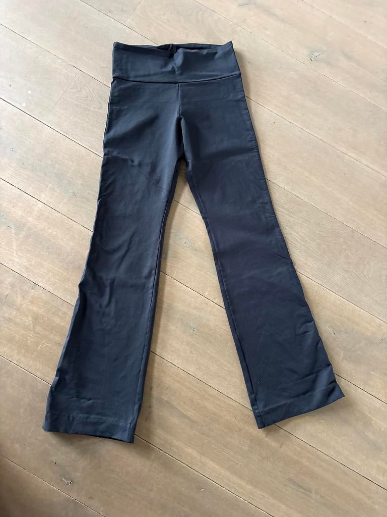 Deblon zwarte flare pijp broek - Zo goed als nieuw - Maat XL, Kleding | Dames, Broeken en Pantalons, Ophalen of Verzenden, Zo goed als nieuw