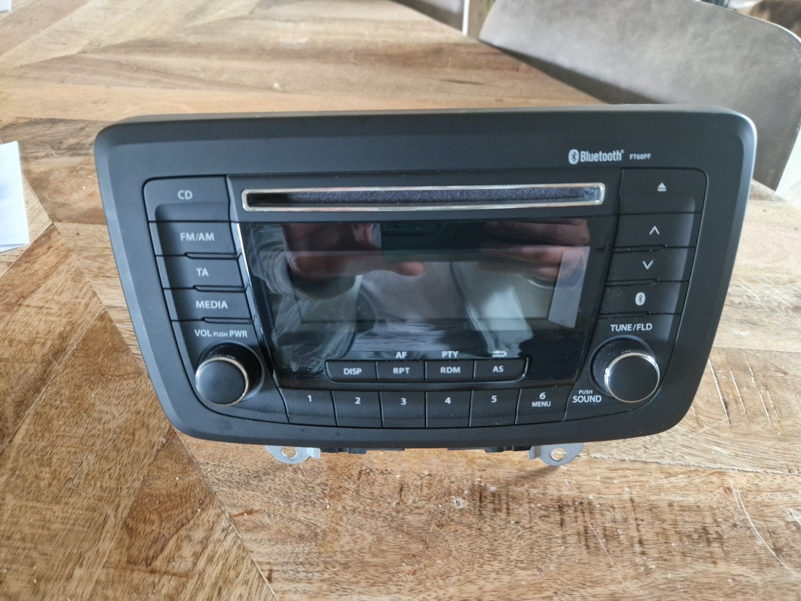 Autoradio uit Suzuki Baleno 2018, Ophalen, Zo goed als nieuw
