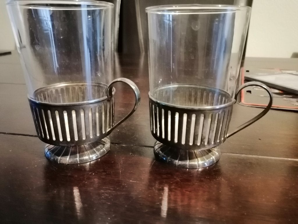 2 glazen kopjes in verzilverde houder van D,E, Ophalen of Verzenden