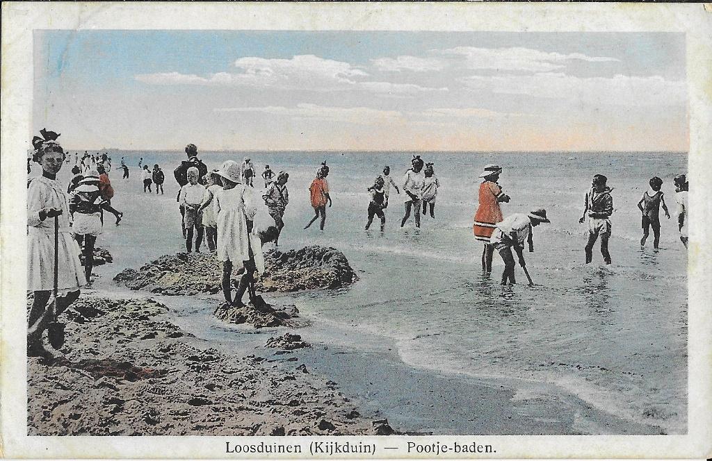 Loosduinen, Kijkduin, Pootje baden, veel volk, jeugd, Verzenden, 1920 tot 1940, Gelopen, Zuid-Holland