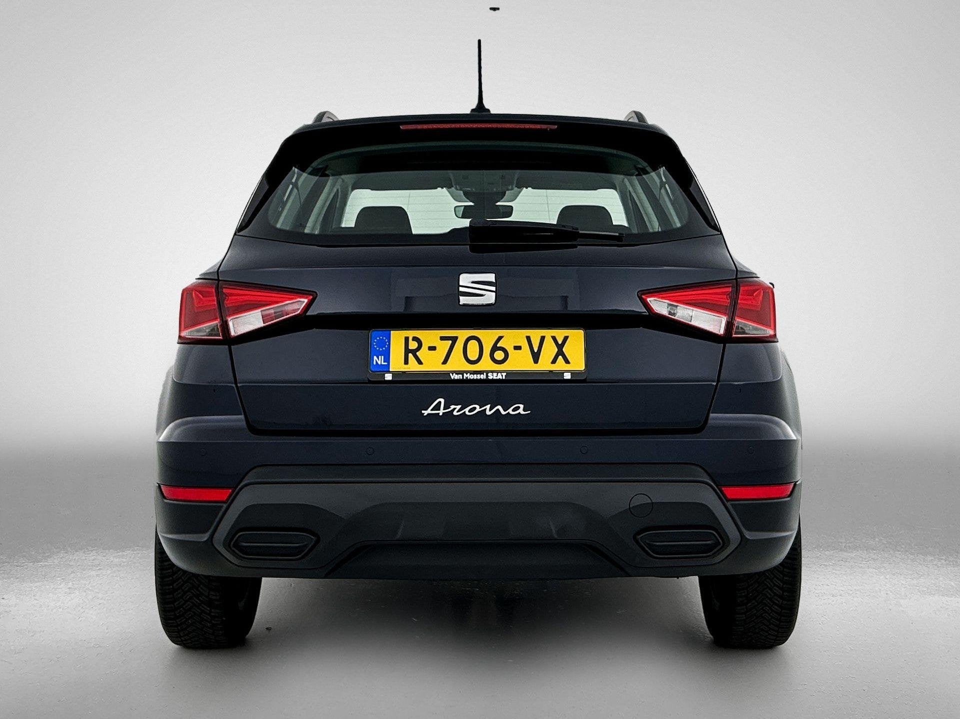 SEAT Arona 1.0 TSI Style 95 PK | LED Koplampen | Apple Carpl, 12 maanden, Stof, Gebruikt, 95 pk