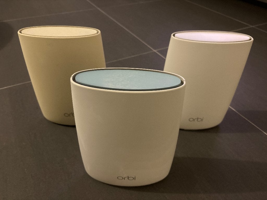 Netgear Orbi Mesh compleet met 2 satellieten, Ophalen, Gebruikt, Router, Netgear Orbi
