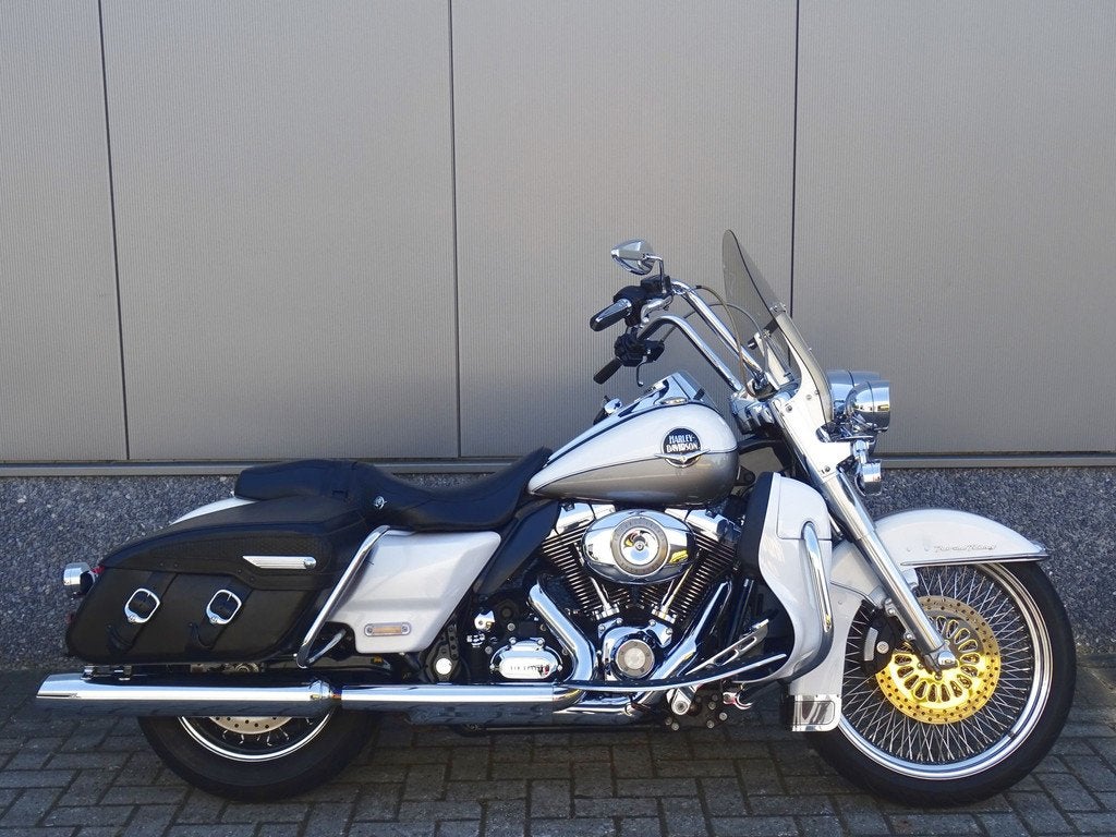 Harley-Davidson FLHRCI ROADKING (bj 2009), Chopper, Bedrijf, 1584 cc