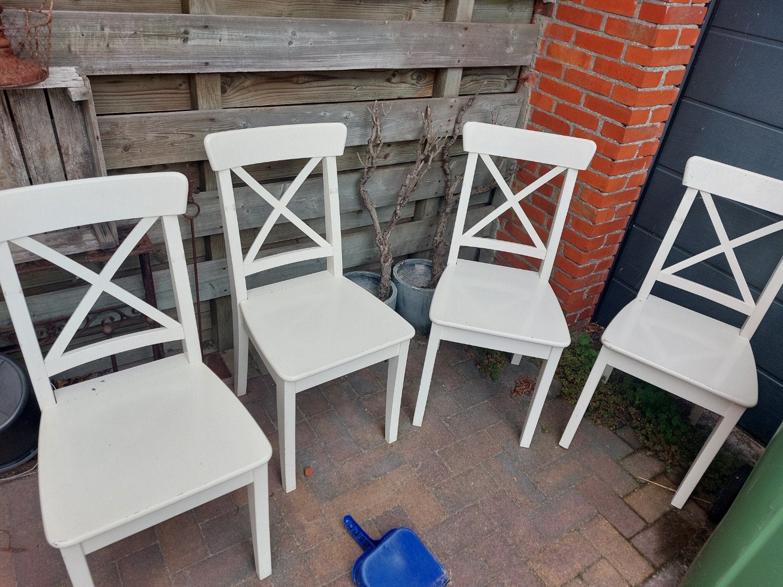 4 stevige stoelen van de ikea, Huis en Inrichting, Stoelen, Ophalen, Gebruikt, Wit, Vier