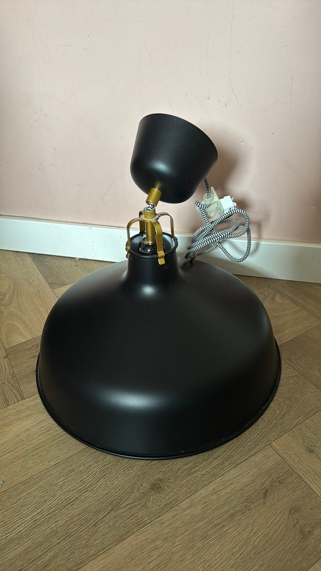 Ranarp lamp Ikea zwart goudkleurig, Ophalen, Zo goed als nieuw, Minder dan 50 cm