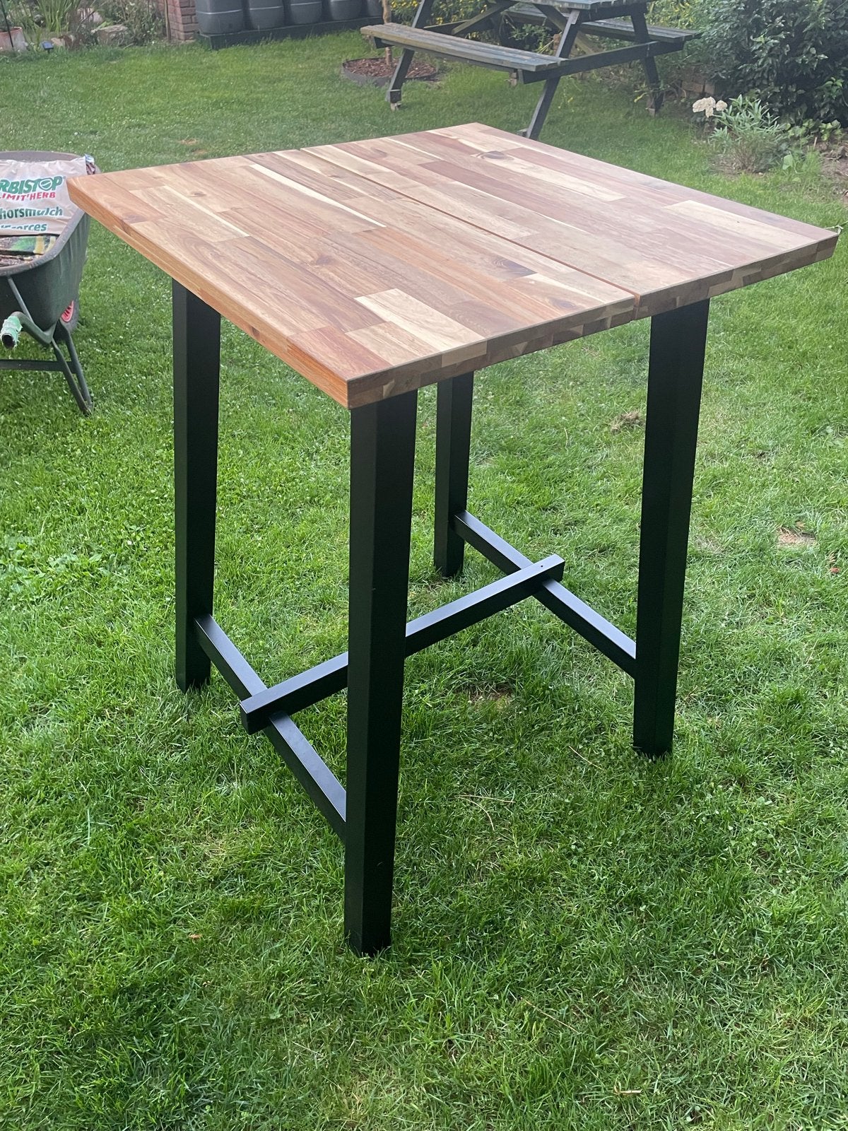 IKEA SKOGSTA bartafel, Huis en Inrichting, Tafels | Eettafels, Gebruikt, 50 tot 100 cm, 100 tot 150 cm, Vierkant, Overige houtsoorten